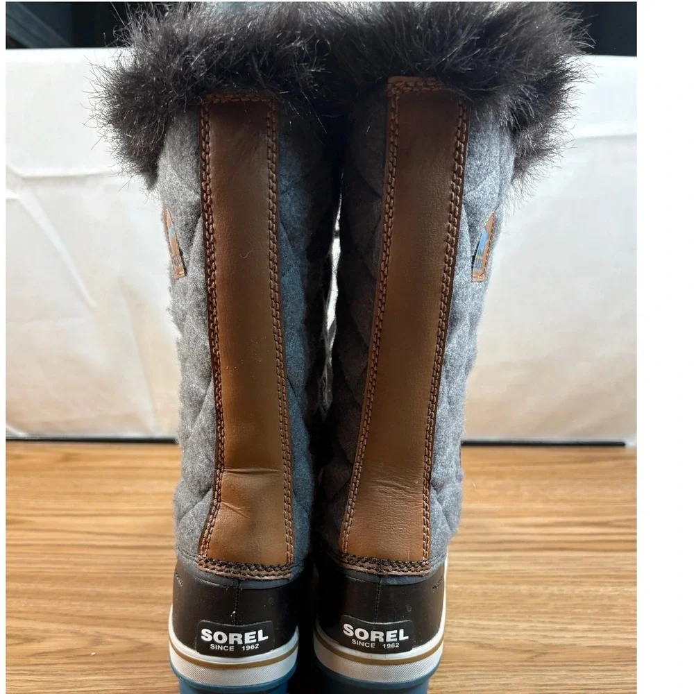 Sorel Tofino Winter Boot Women 8 Gray BLK NL2113-242 Waterproof Quilted Leather